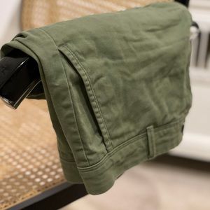 Banana Republic City Chino